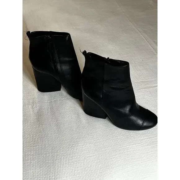 Tory Burch Black Leather 4" Heel Boots Women's Size 10M - Picture 3 of 8